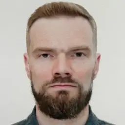 Михаил Медведев