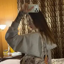 настя 🤍