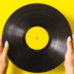⊰❀ 𝐁𝐀𝐔́ 𝐌𝐔𝐒𝐈𝐂𝐀𝐋 📻