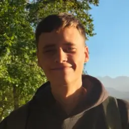 Вяткин.