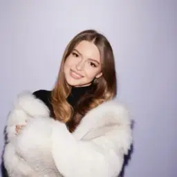 Alena L