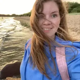 Marina R