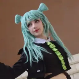 Элушка ≽^•༚•🎀≼
