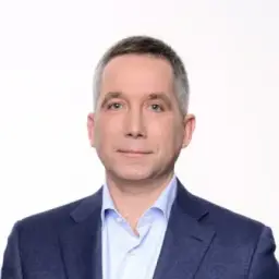 Олег Леонов