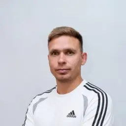 Роман Рогов